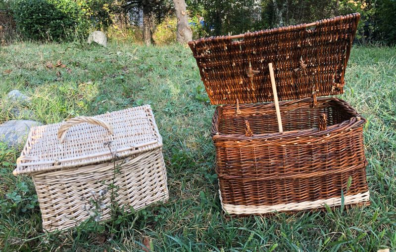 Petites mallettes en osier par Frédérique ROCHE de la Vannerie des cimes